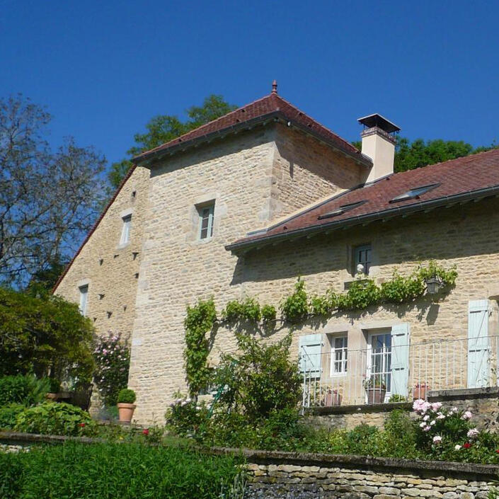 Tour maçonnée dans le respect du style et des techniques traditionnelles